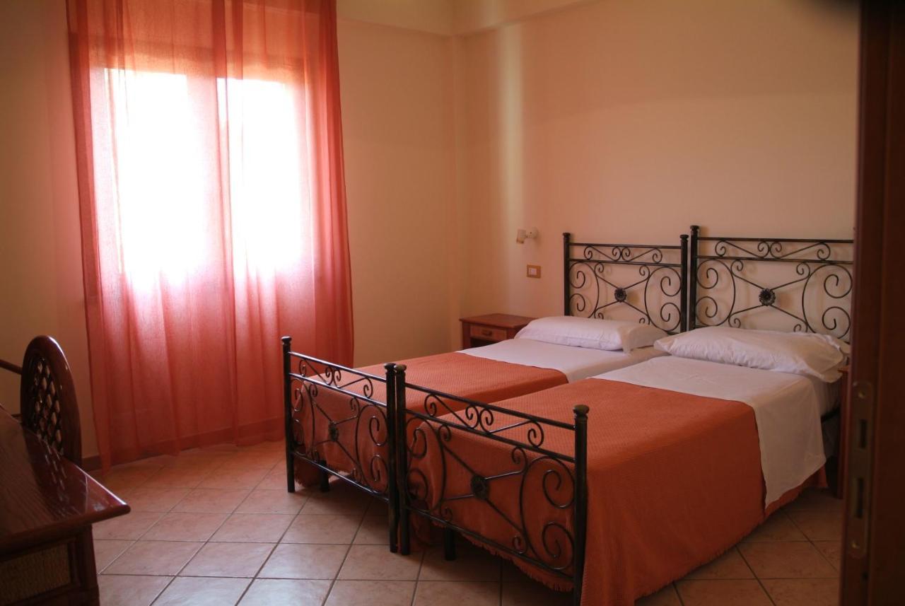 Agriturismo Ninea Рикади Экстерьер фото
