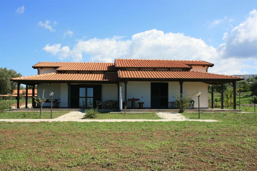 Agriturismo Ninea Рикади Экстерьер фото