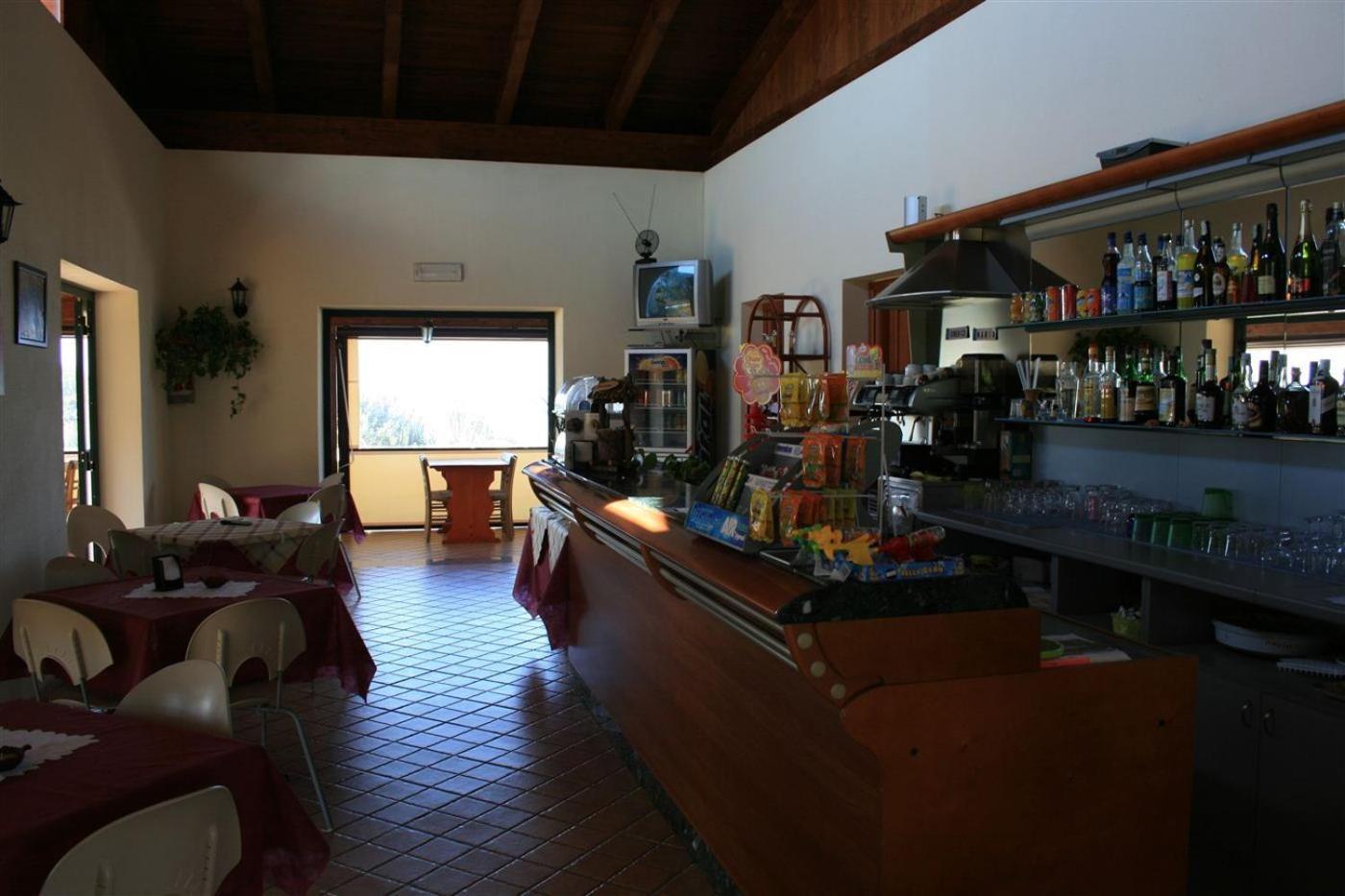 Agriturismo Ninea Рикади Экстерьер фото