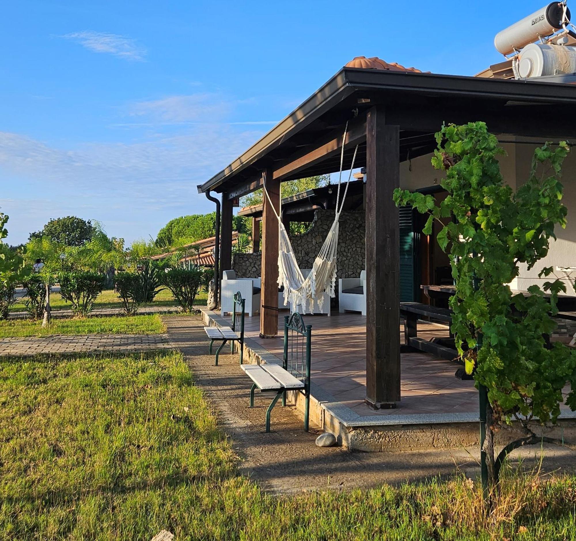 Agriturismo Ninea Рикади Экстерьер фото