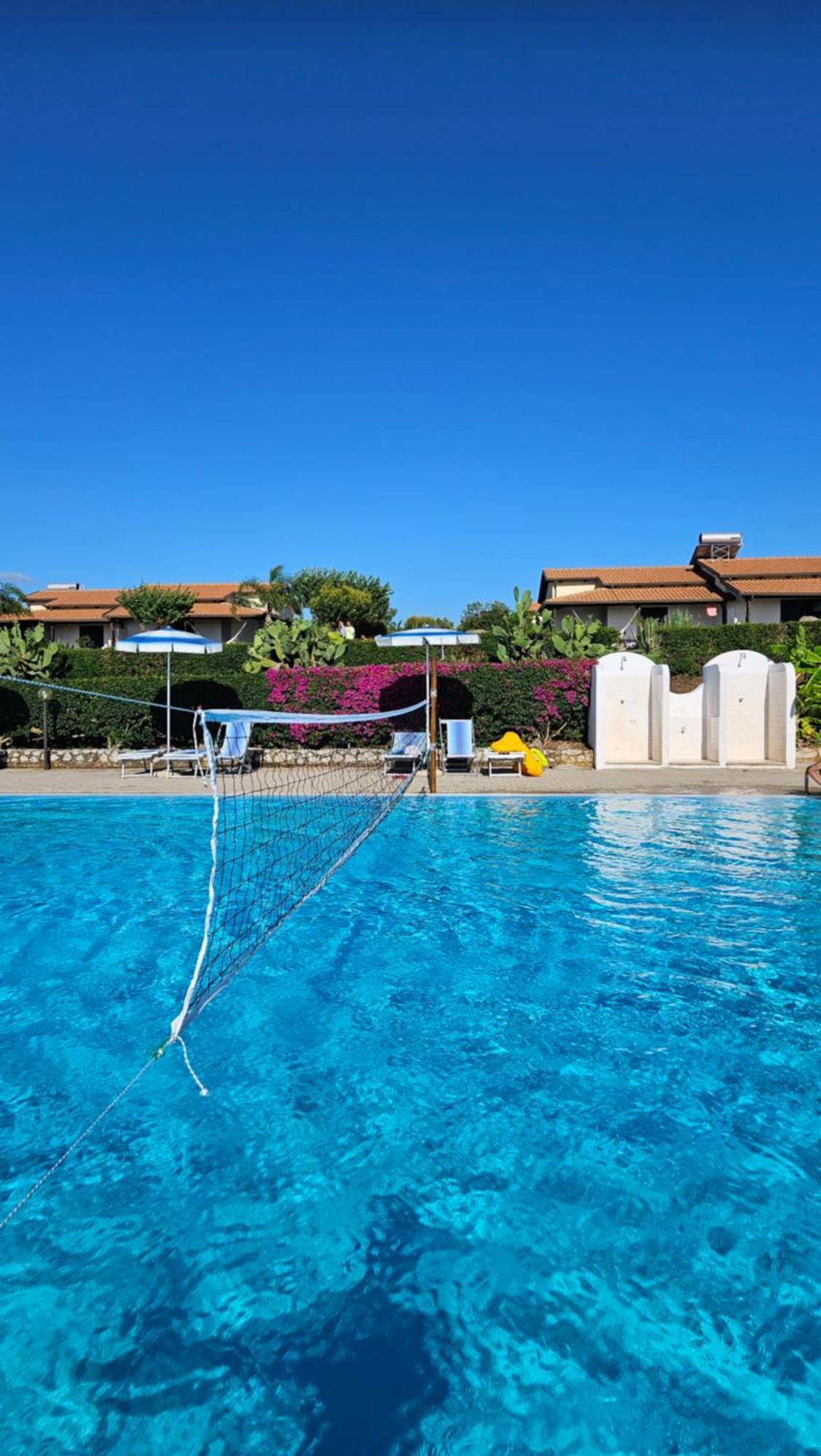 Agriturismo Ninea Рикади Экстерьер фото